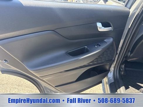 Certified 2022 Hyundai Santa Fe SE w/ Winter Weather Package AWD/4WD image 16