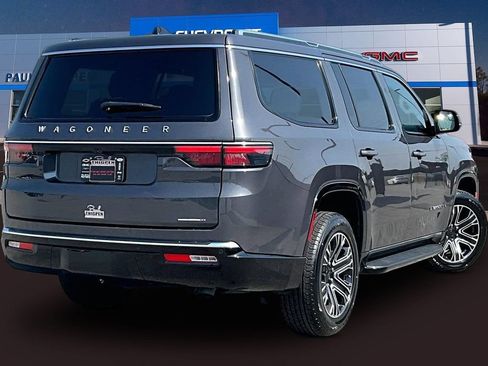 Used 2024 Jeep Wagoneer Series II AWD/4WD image 6