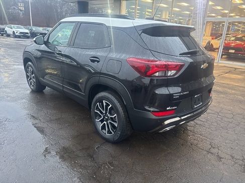 Used 2022 Chevrolet TrailBlazer ACTIV w/ Technology Package image 7