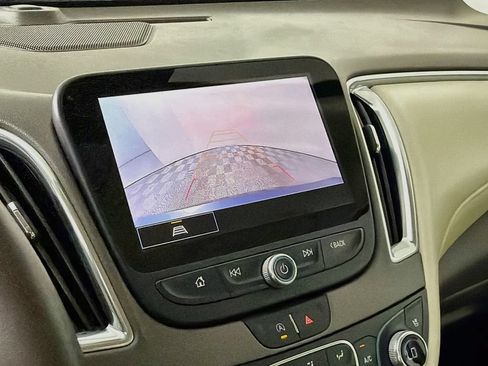 Used 2024 Chevrolet Malibu LT FWD image 19