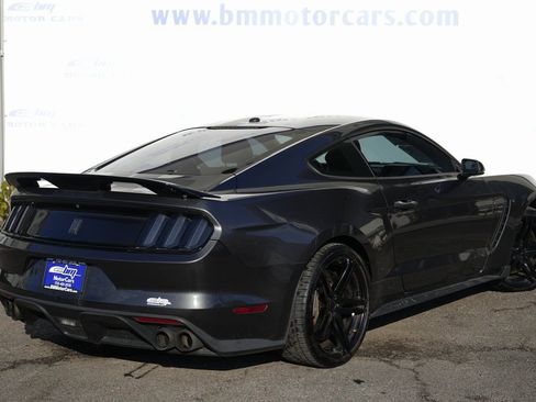 Used 2017 Ford Mustang Shelby GT350 image 3
