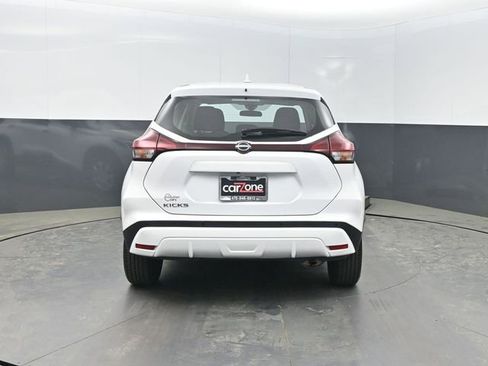 Used 2023 Nissan Kicks S FWD image 29