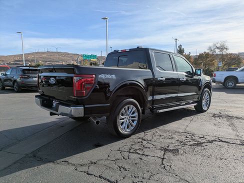 Used 2025 Ford F150 Lariat w/ Equipment Group 501A Mid image 3
