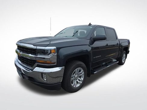 Used 2018 Chevrolet Silverado 1500 LT w/ All Star Edition AWD/4WD image 8