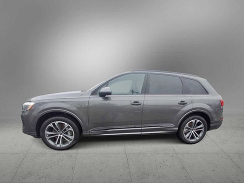 Used 2025 Audi Q7 2.0T Premium w/ Convenience Plus Package image 5