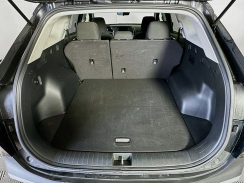 Used 2025 Kia Sportage LX image 26