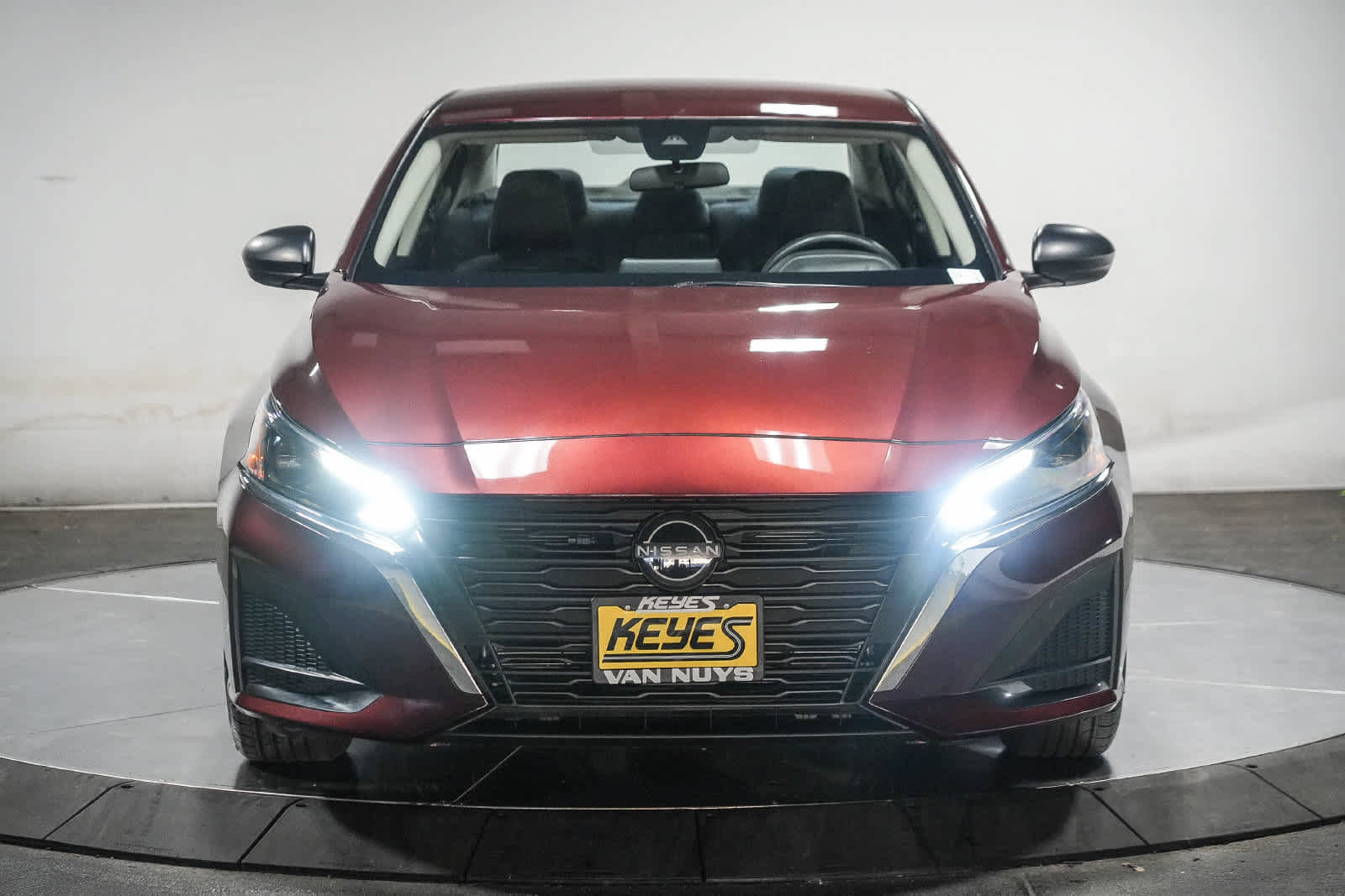 Used 2024 Nissan Altima 2.5 SV FWD image 6