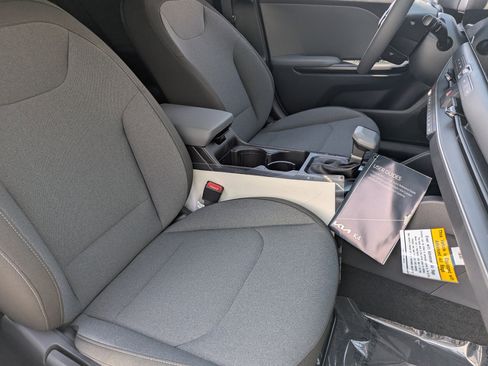 New 2026 Kia K4 FWD image 8