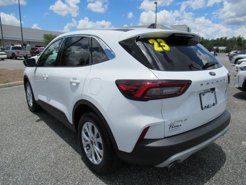 Used 2023 Ford Escape Active FWD image 5