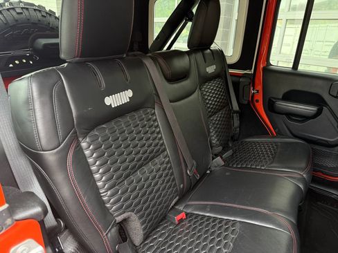 Used 2020 Jeep Wrangler Unlimited Rubicon AWD/4WD image 40