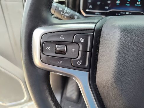 Used 2023 Chevrolet Silverado 1500 LT AWD/4WD image 25