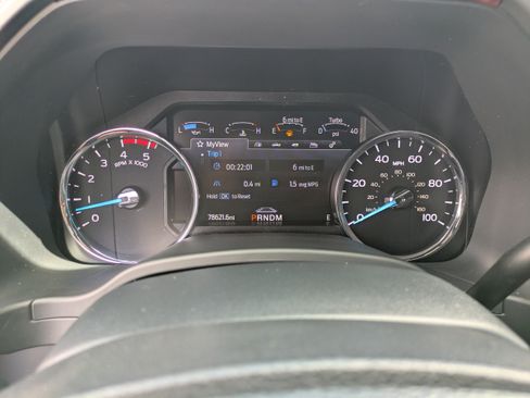 Used 2022 Ford F450 Platinum w/ FX4 Off-Road Package AWD/4WD image 24