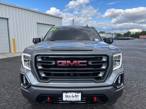 Used 2021 GMC Sierra 1500 AT4 w/ AT4 Premium Package AWD/4WD image 8
