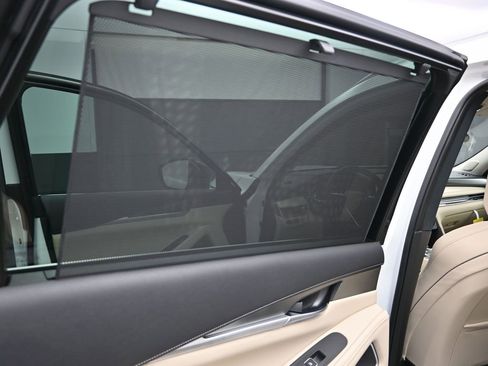 Used 2025 INFINITI QX60 Luxe w/ Vision Package image 22