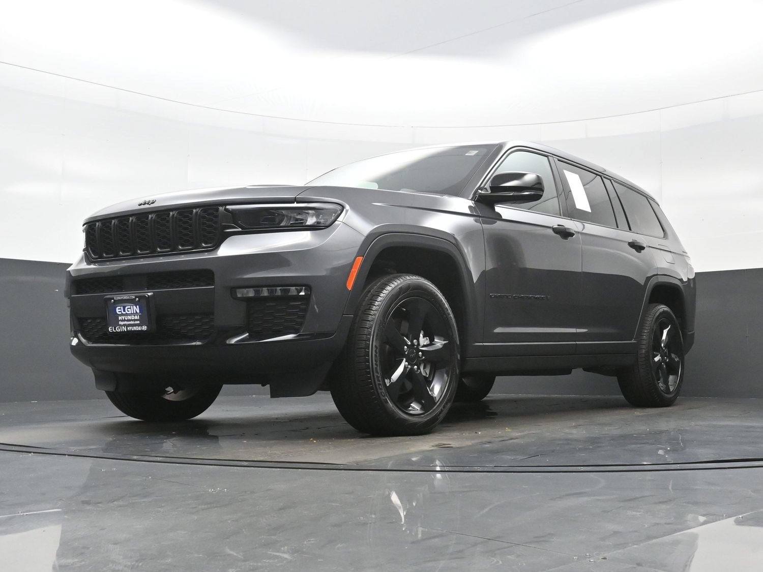 Used 2024 Jeep Grand Cherokee L Limited w/ Black Appearance Package AWD/4WD image 28
