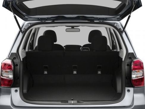 Used 2016 Subaru Forester 2.5i w/ Alloy Wheel Package image 15