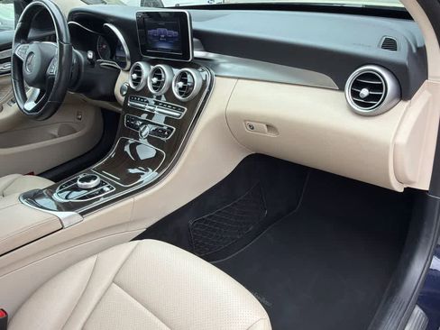 Used 2017 Mercedes-Benz C 300 4MATIC Sedan image 13