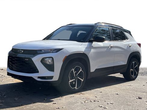 Used 2023 Chevrolet TrailBlazer RS w/ Sun and Liftgate Package image 23