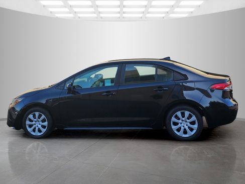 Used 2024 Toyota Corolla LE FWD image 4
