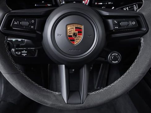 Used 2023 Porsche 911 GT3 RWD image 34