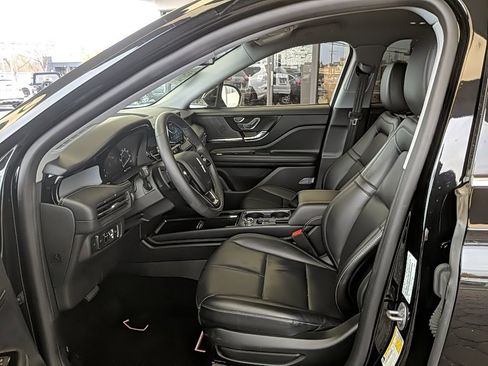 Used 2022 Lincoln Corsair AWD w/ Equipment Group 101A image 10