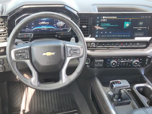 Used 2025 Chevrolet Silverado 1500 LTZ w/ Z71 Off-Road Package AWD/4WD image 27