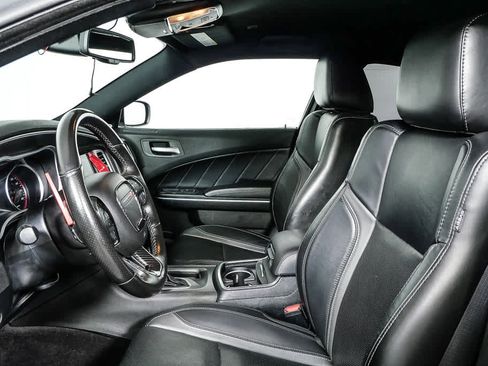 Used 2018 Dodge Charger R/T w/ Plus Group image 5