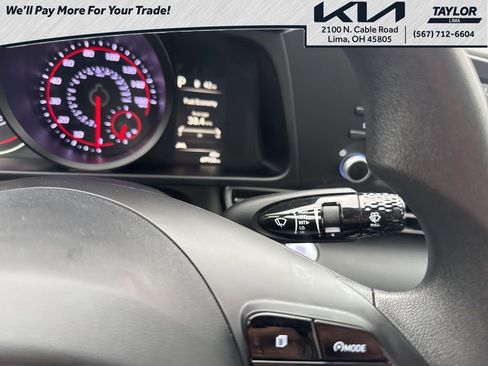 Used 2023 Hyundai Elantra SEL w/ Preferred Accessory Package image 24