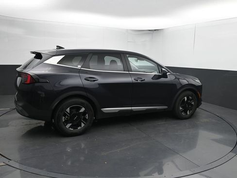 Used 2026 Kia Sportage LX FWD image 12