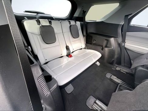 Used 2021 Ford Explorer XLT w/ Equipment Group 202A image 27