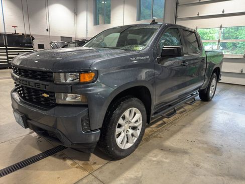 Used 2021 Chevrolet Silverado 1500 Custom AWD/4WD image 2