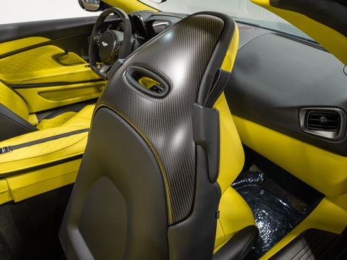 Used 2023 Aston Martin DBS Superleggera Volante RWD image 87