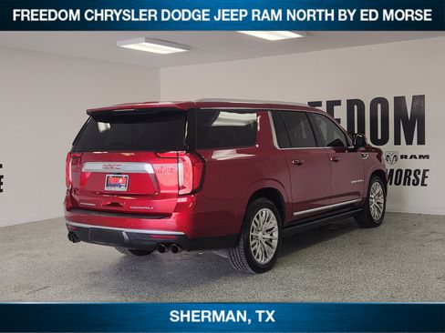 Used 2023 GMC Yukon XL Denali w/ Denali Reserve Package AWD/4WD image 4