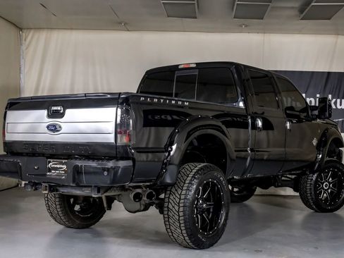 Used 2016 Ford F250 Platinum w/ FX4 Off-Road Package image 8