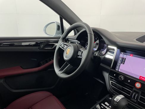 New 2026 Porsche Macan AWD/4WD image 12