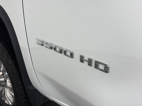 Certified 2023 Chevrolet Silverado 3500 High Country image 17