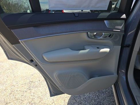 New 2026 Volvo XC90 T8 Ultra w/ Lounge Package AWD/4WD image 19
