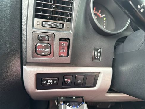 Used 2012 Toyota Tundra 4x4 Double Cab w/ Tow Pkg image 38