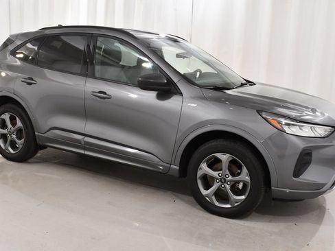 Used 2024 Ford Escape ST-Line w/ Tech Pack #1 AWD/4WD image 5