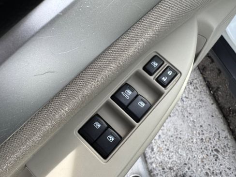 Used 2013 Subaru Outback 2.5i image 10