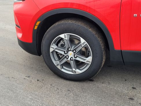 Used 2023 Chevrolet Blazer LT image 10