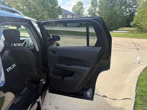 Used 2017 GMC Terrain SLE w/ Chrome Edition FWD image 34