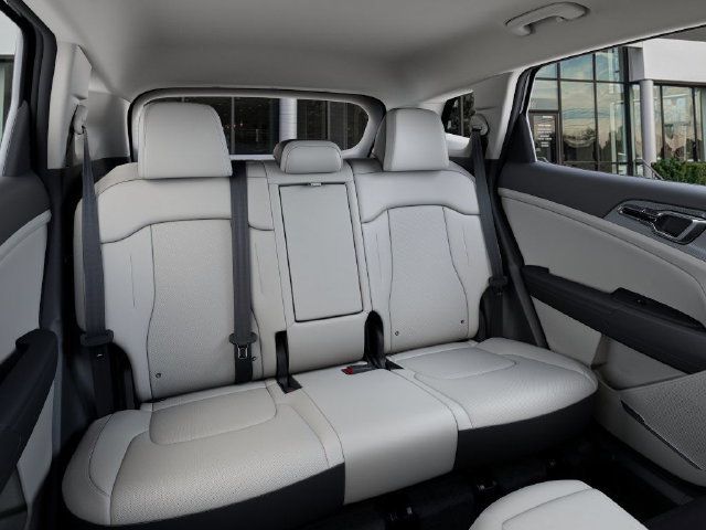 Used 2026 Kia Sportage EX FWD image 17