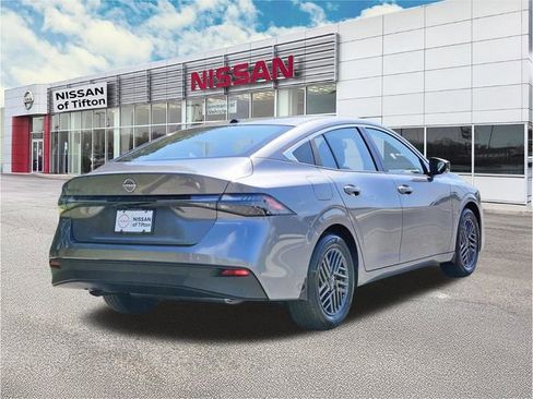 New 2026 Nissan Sentra SV w/ SV Convenience Package FWD image 4