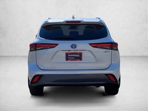 Certified 2020 Toyota Highlander Limited image 7