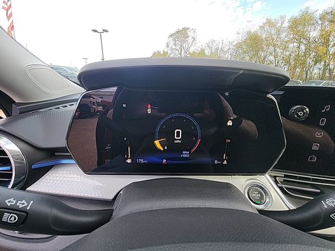 New 2026 Chevrolet Trax LT image 16