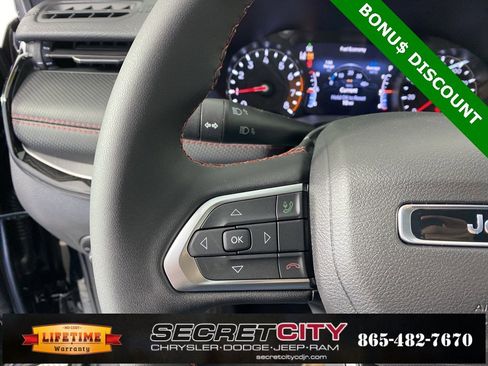 New 2026 Jeep Compass Trailhawk image 15