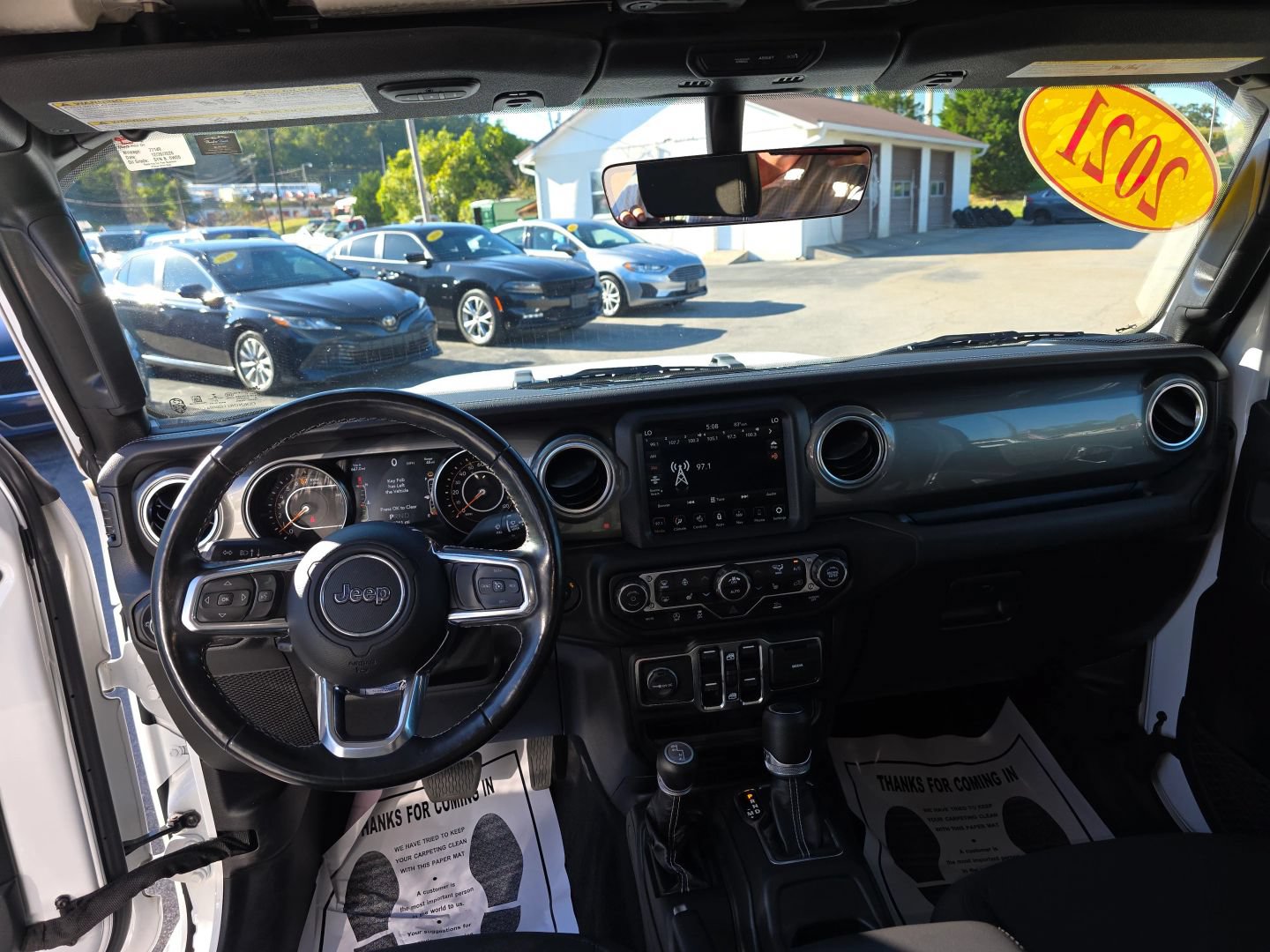 Used 2021 Jeep Gladiator Overland AWD/4WD image 9