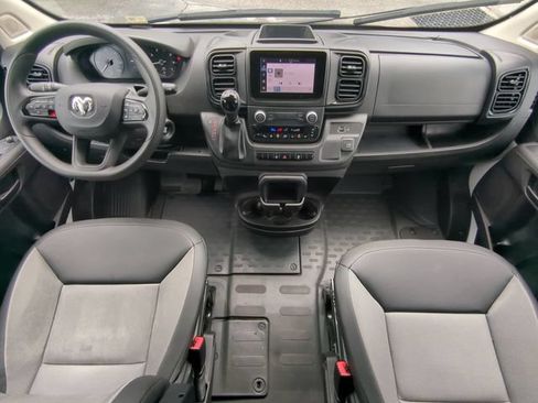 Used 2025 RAM ProMaster 2500 w/ Convenience Group FWD image 16