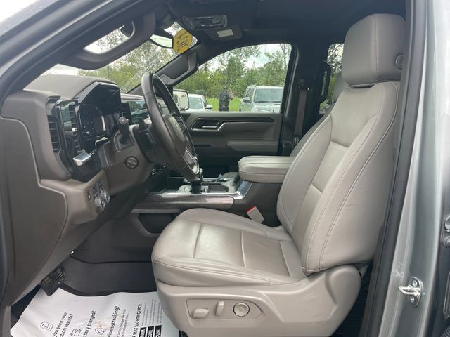 Used 2024 Chevrolet Silverado 1500 LTZ w/ LTZ Premium Package AWD/4WD image 19